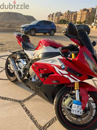 ريس BMW S1000