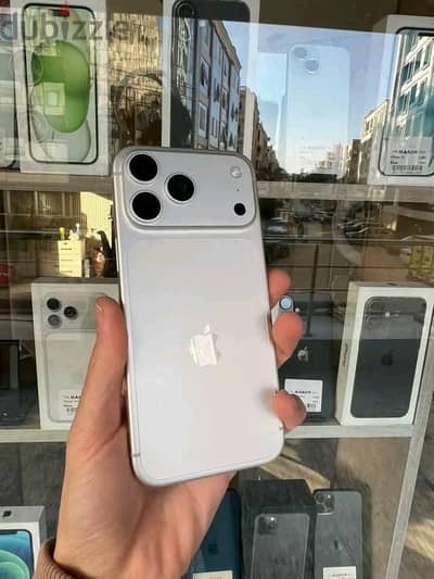 آبل - آيفون 17 برو ماكس