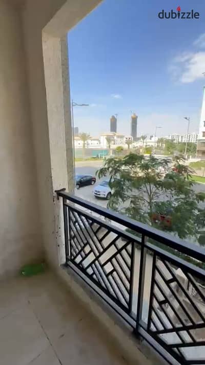 للبيع شقه فى سيليا ـ طلعت مصطفى مساحه 93 متر