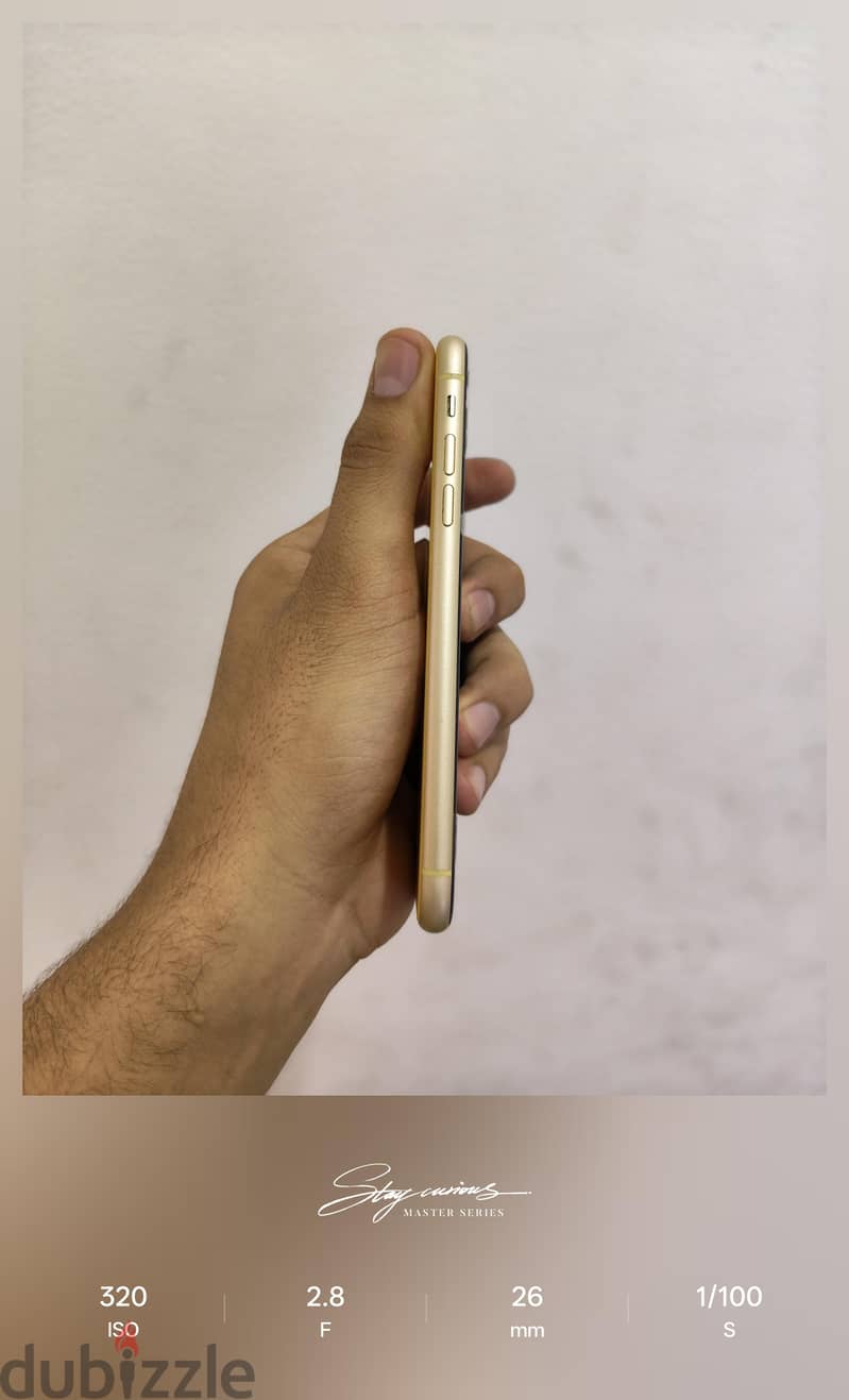Apple - iPhone XR 1