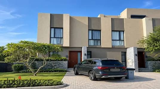 تاون هاوس  للبيع 245مترو بالتقسيط علي أطول فترة سداد في كمبوند البروج مدينة الشروق Al . Burouj Compound, El Shorouk Cit