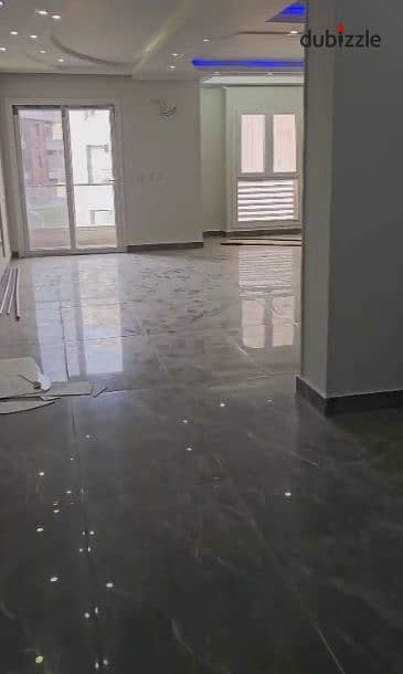 Apartment 198 m on the second floor, super lux finishing for sale in Zayed Dunes Compound – Sheikh Zayed