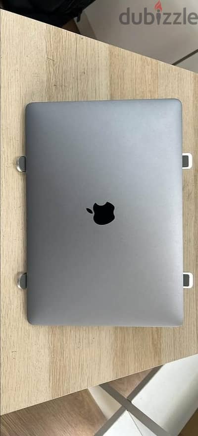 Macbook pro m1 Ram 16GB hard 2TB battery 100%