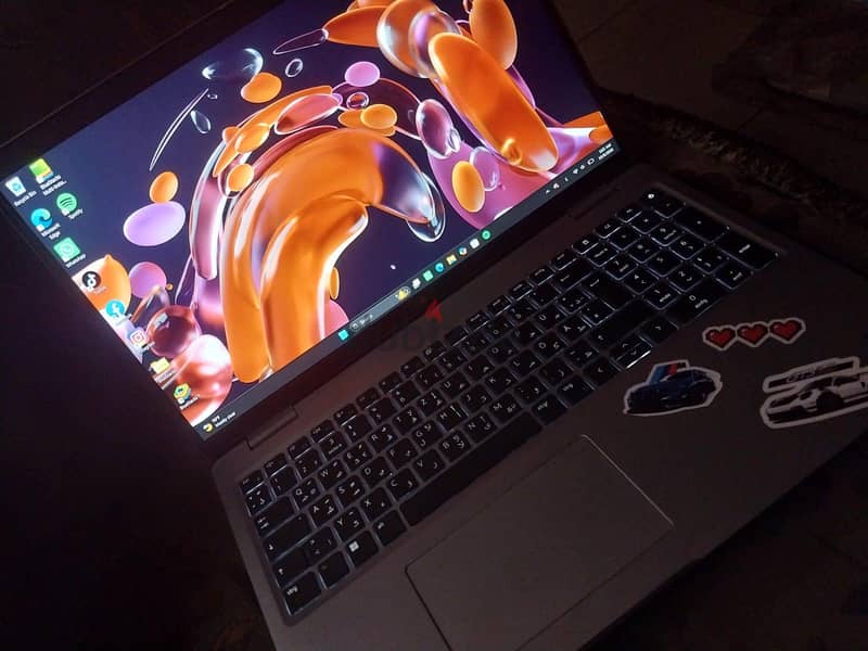 Dell Precision 3561 1