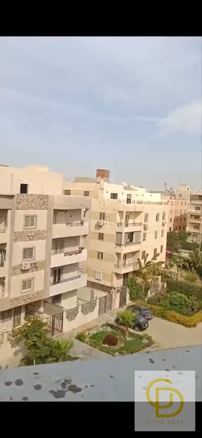 [كود 896] شقة 160م تحميل قديم للدور الرابع بالمنطقة الثامنة الشروق | تاني نمرة من الأوسطي وقريبة من طريق السويس ومدينتي، أسانسير بسعر 2.8 مليون (قابل