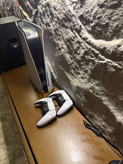 PlayStation 5 used like new