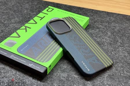 Pitaka iPhone 16 pro