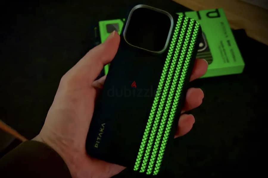 Pitaka iPhone 16 pro 1