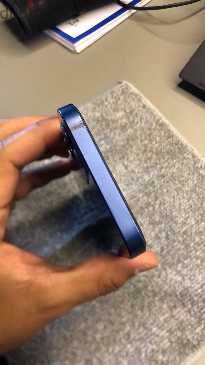 Apple - iPhone 12 6