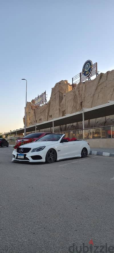 عربيه مرسيدس كابورليه للايجار اليومي بالسائق
