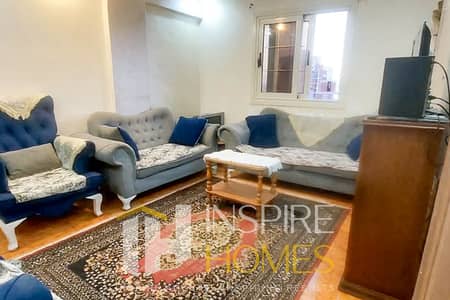 شقة مفروشة على البحر مباشرة بفيو بحر مباشر بالكامل