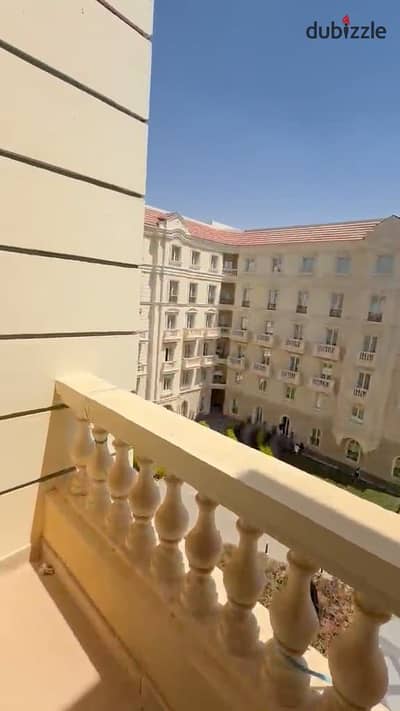 شقة متشطبة بالتكييفات في HDP واستلام فوري