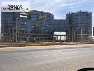 Instant full delivery, completely finished, at the intersection of Al-Amal Axis directly and Muhammad bin Zayed Northern Axis, a clinic for sale in Mu23 in the heart of the New Administrative Capital.