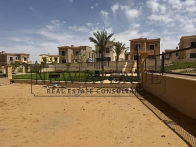 فيلا مستقلة للبيع في سيتي جيت من قطري ديار | مرحلة أفين | مساحة بنائية 358 م² | أرض 470 م² | الصف الثالث على الجولف | التسليم 2028