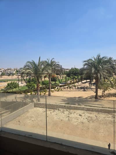 فيلا مستقلة للبيع في نيو جيزة، آيفوري هيلز | الصف الأول على الجولف | مساحة بنائية 575 م² | أرض 720 م² | 4 غرف نوم | موقع مميز جدًا