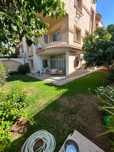 Villa for sale in Sheikh Zayed – District 9   Prime location in District 9, Sheikh Zayed.    Land area: 370 m²  Interior area: 500 m²  Basement + Ground + First floor + Roof
