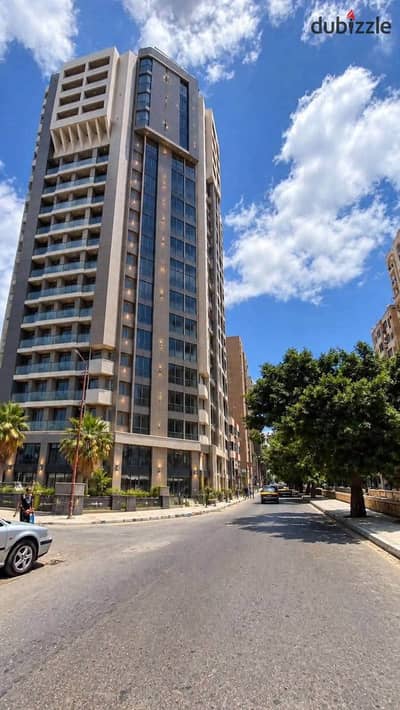 Apartment 166 sqm in The Crown Rushdi at a price of 11.89 million pounds including the garage