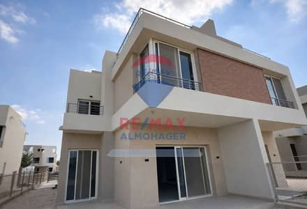 Brand-New Twin House with Elevator in The Crown – Palm Hills