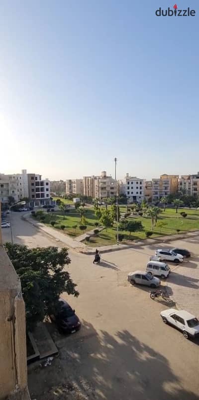 بمقدم 2مليون و200الف استلم فورا شقه فى المنطقه التاسعه الشروق