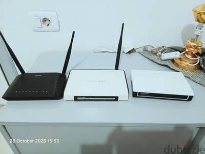 عدد ٣ راوتر للبيع