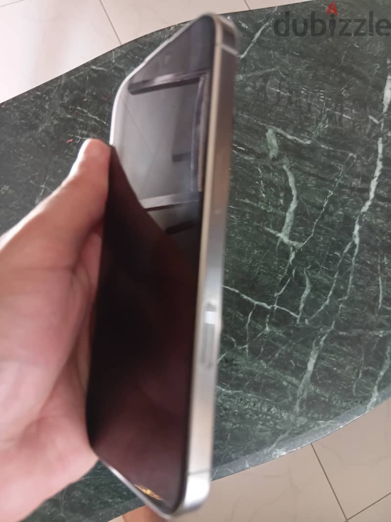 Apple - iPhone 16 Pro 1