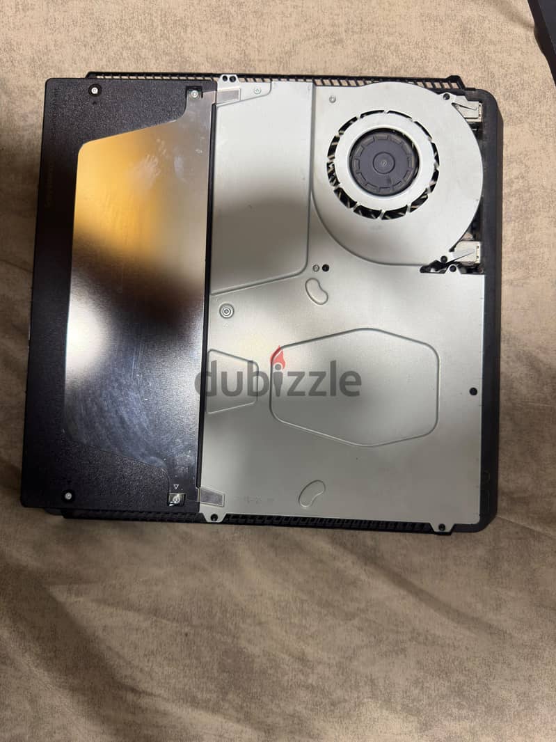 ps4 slim 1