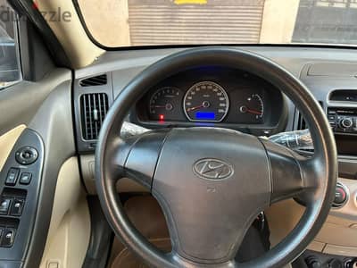 Hyundai Elantra 2011
