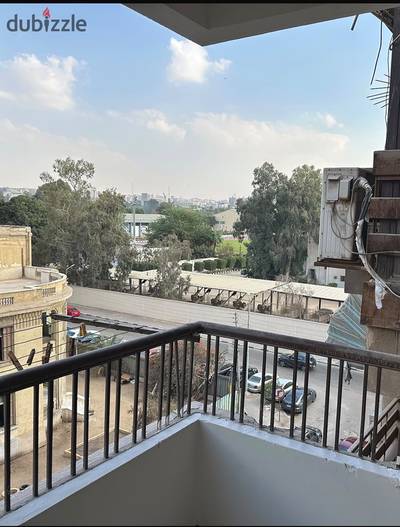 شقه للبيع غرفتين خلف نادي هليوبوليس دور خامس اسانسير
