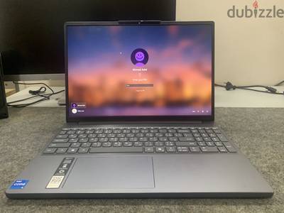 Lenovo IdeaPad Slim 3 15IRH10