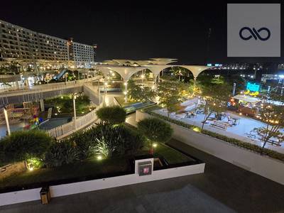  شقة فاخرة للإيجار في Park Mall – New Cairo   Location: Compound Park Mall / New Cairo – Tower E, الدور الأول.   تفاصيل الشقة:  المساحة: 134 SQ