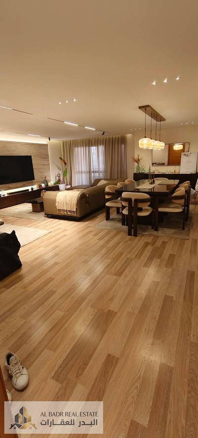 Apartment for sale in Tajaan Compound 1, Zahraa El-Maadi, 205m, ultra-super lux, hotel finishing