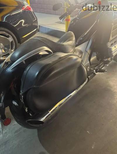 Honda valkyrie 2014 good condition if you interested you can text me