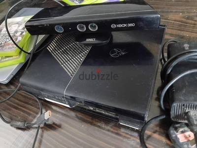 Xbox 360 e with kinect camera