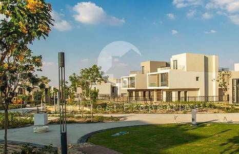 Fully finished 3-bedroom townhouse with nanny's room, luxury finishing, smart home technology and wide landscaped views, no down payment over 10 years