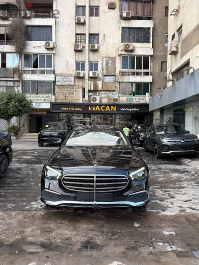 Mercedes-Benz E300 2021