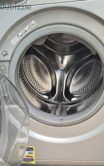 بمجفف Indesit full Automatic غسالة