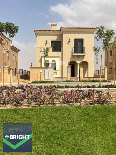A Standout Offer Townhouse Middle for Sale 258 meters in City Gate New Cairo Fully Finished Ready to Move Near Mivida and Mountain View and Rehab city