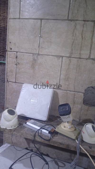 كاميرات مراقبه