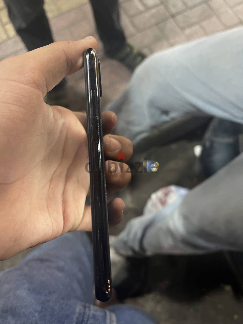 Apple - iPhone X 1