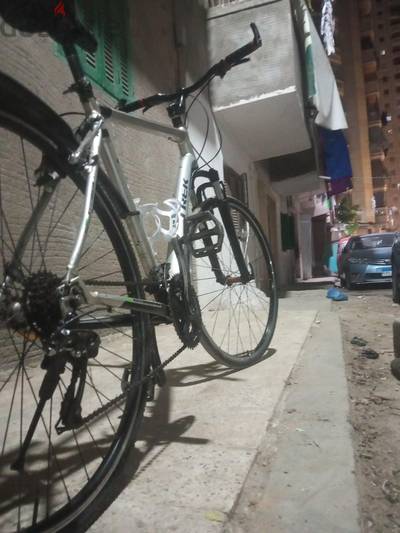 عجله TREK