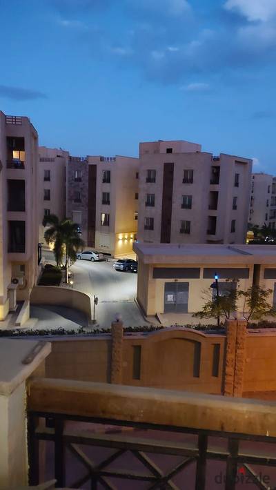 Exclusive first residence with kitchen, appliances, gas, and internet near the American University, Al-Mustaqbal, and the Russian University.