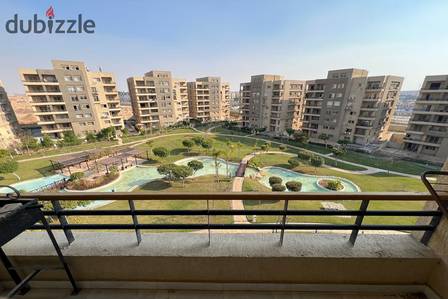 شقه للايجار كمبوند ذا سكوير التجمع الخامس بالمطبخ والتكييفات فقط 185 م² تشطيب سوبر لوكس