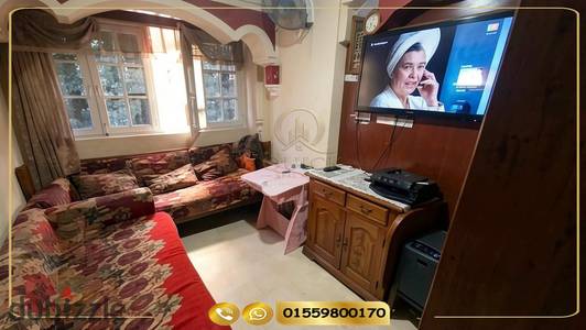 فرصة للبيع شقة واسعة في السيوف ترام