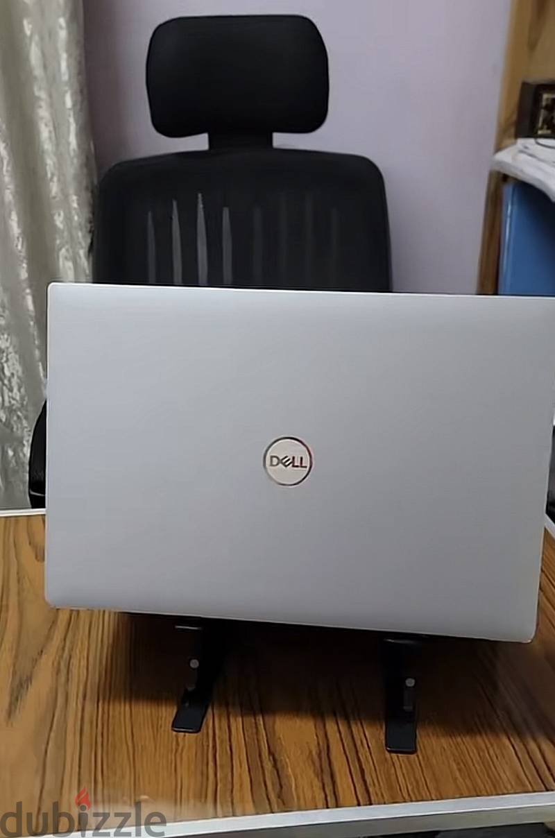 Dell 5540 1