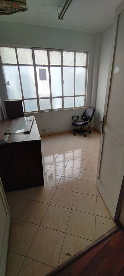 Office with 3 rooms in Midan Downtown Al-Tahrir Al-Bustan