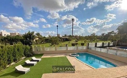 صف اول علي GOLF فيلا One-Story اطلاله ساحره 100% سيتي جيت | CITY GATE اميز ارض في جولدن سكوير التجمع الخامس دقايق من ميفيدا و هايد بارك