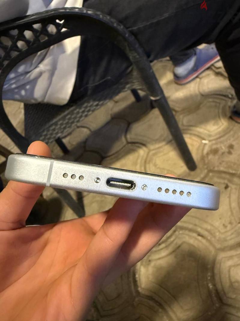 Apple - iPhone 16 3
