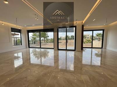 3% مقدم وللا خصم 64% فيلا للبيع  متشطب luxury high end بفيو خيالي علي lagoon في كمبوند طلاله Talala امام مدينتي Madinaty و سوديك ايست