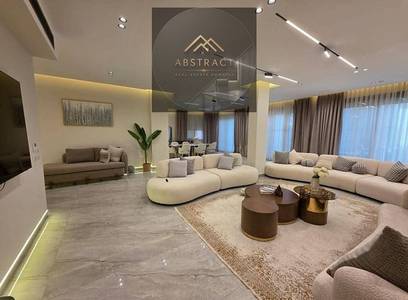 استلام فوري بخصم 35% فيلا Fully Finished في Prime Location في القاهرة الجديدة أمام مطار القاهرة وبجوار فندق Kempinski بالقرب من مصر الجديدة ومدينة نصر