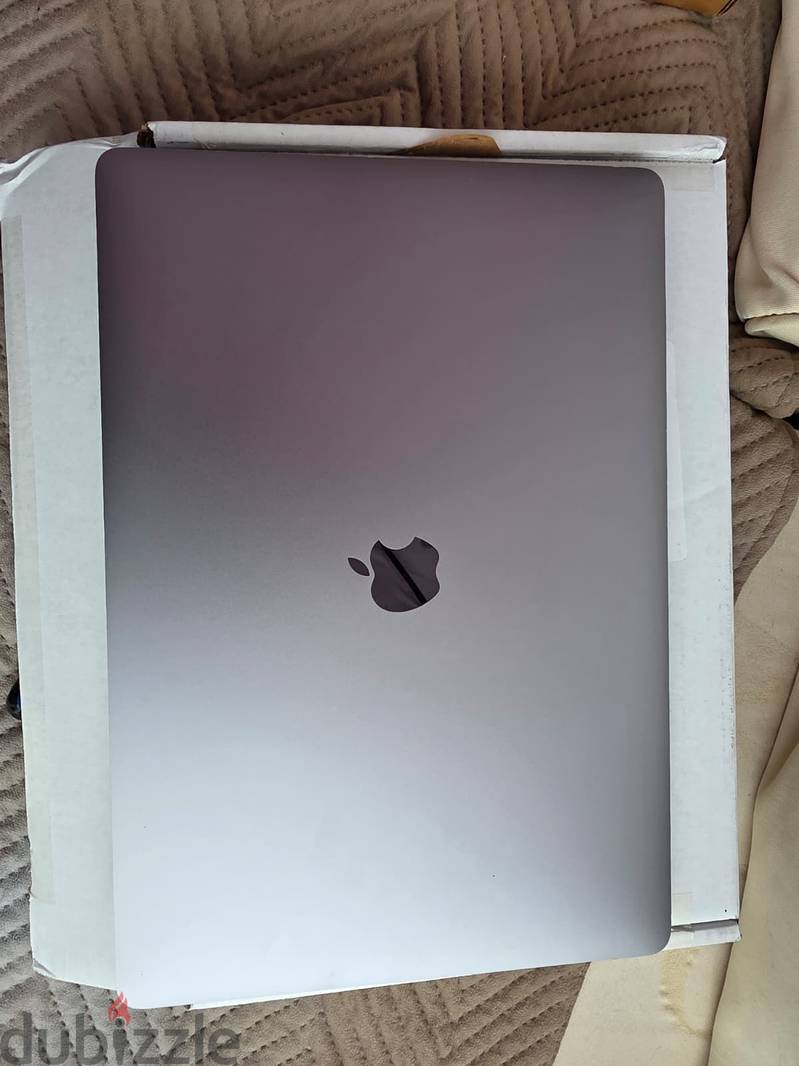 Macbook pro i5 1
